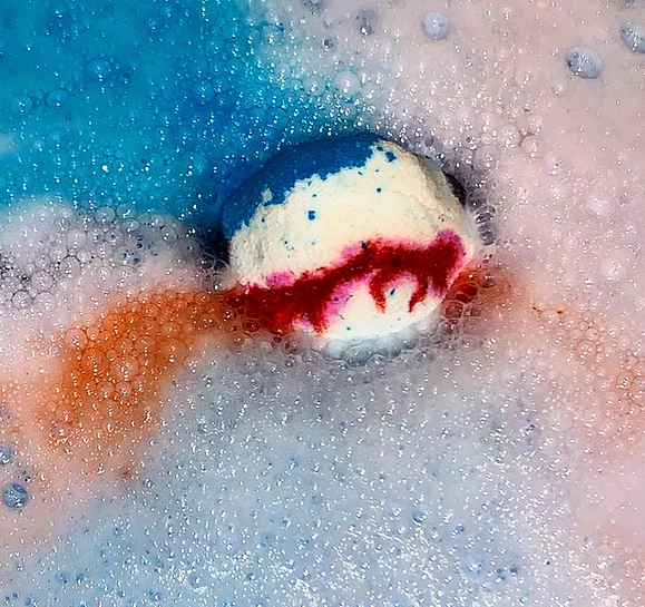 Shark Attack Bath Bomb